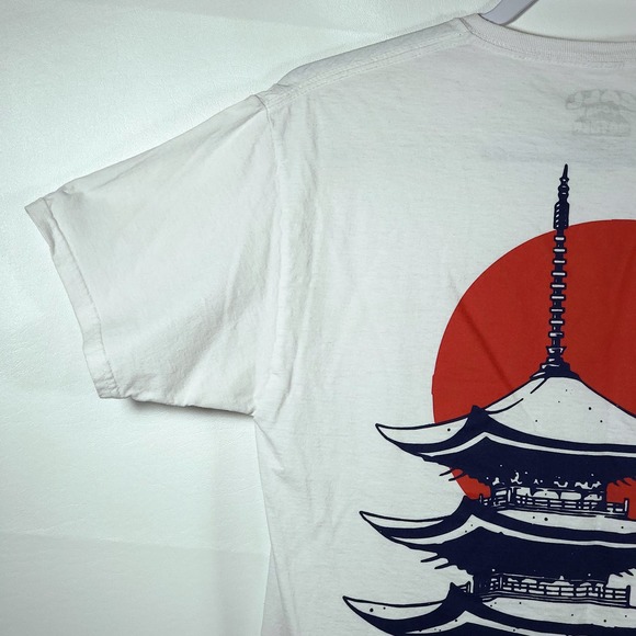 Call Your Mother Mens T-Shirt Size Medium Mt Fiji Red Sun Japanese Pop Culture - Picture 6 of 16